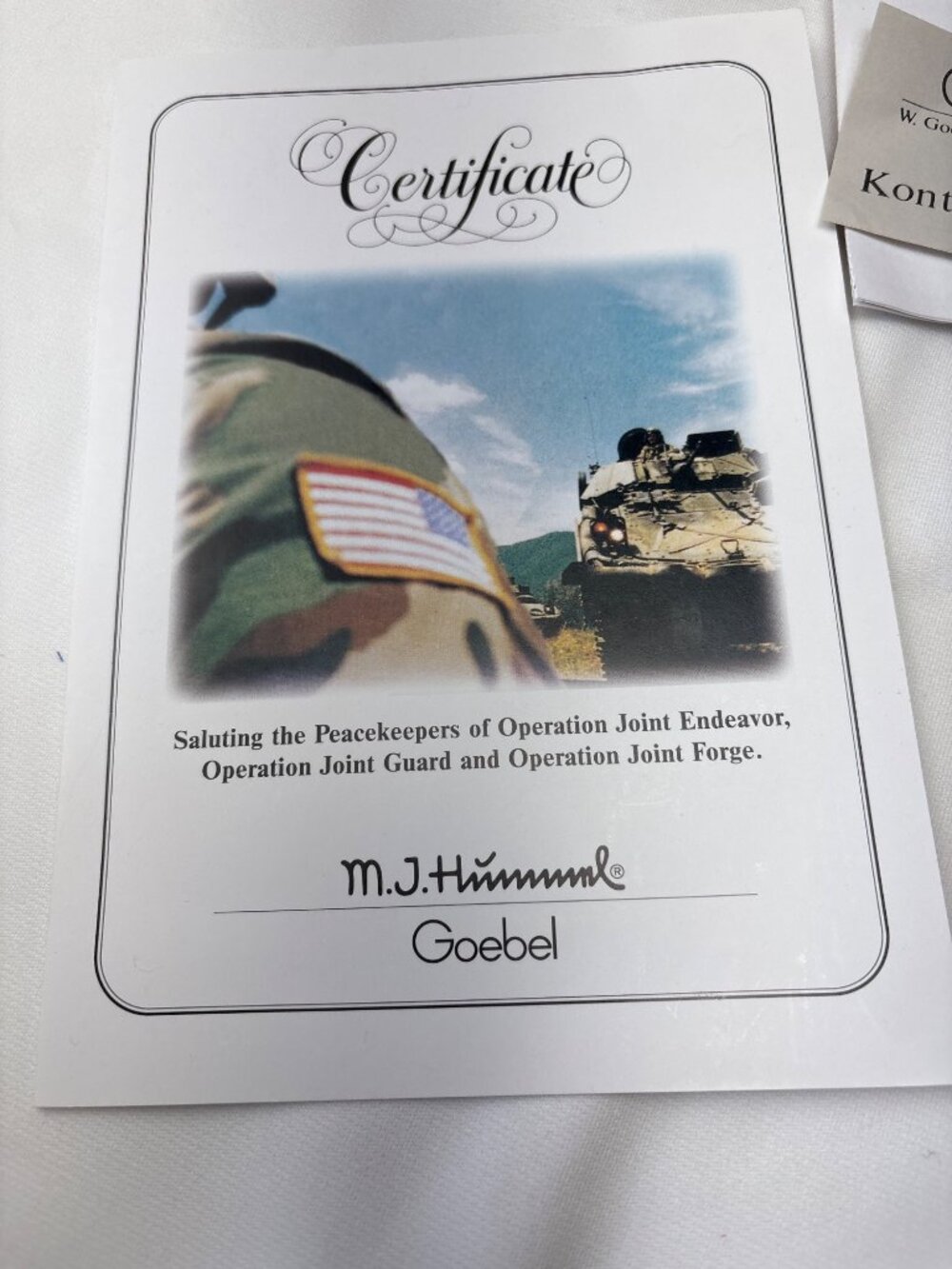 Hummel Peacekeepers Figures 495 Joint Endeavor Plaque Box & Paperwork Display - Picture 10 of 16